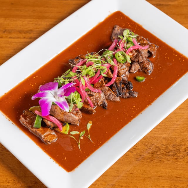 Filet Mignon Aguachile Plato.