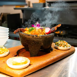 El Molcajete