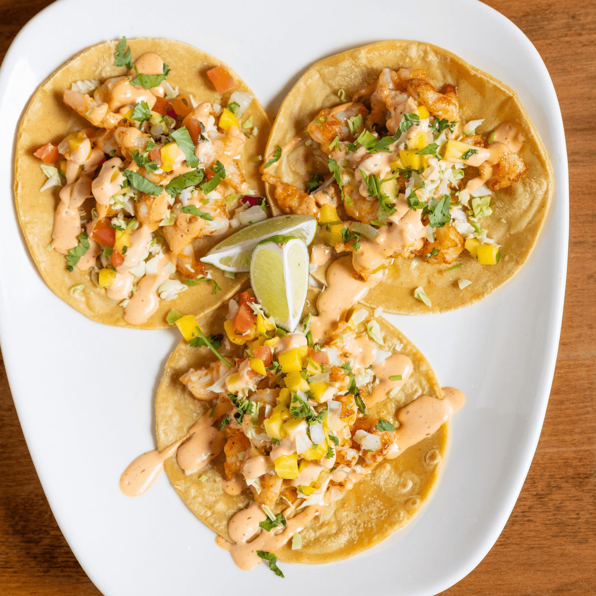 Trio Tacos Del Mar.