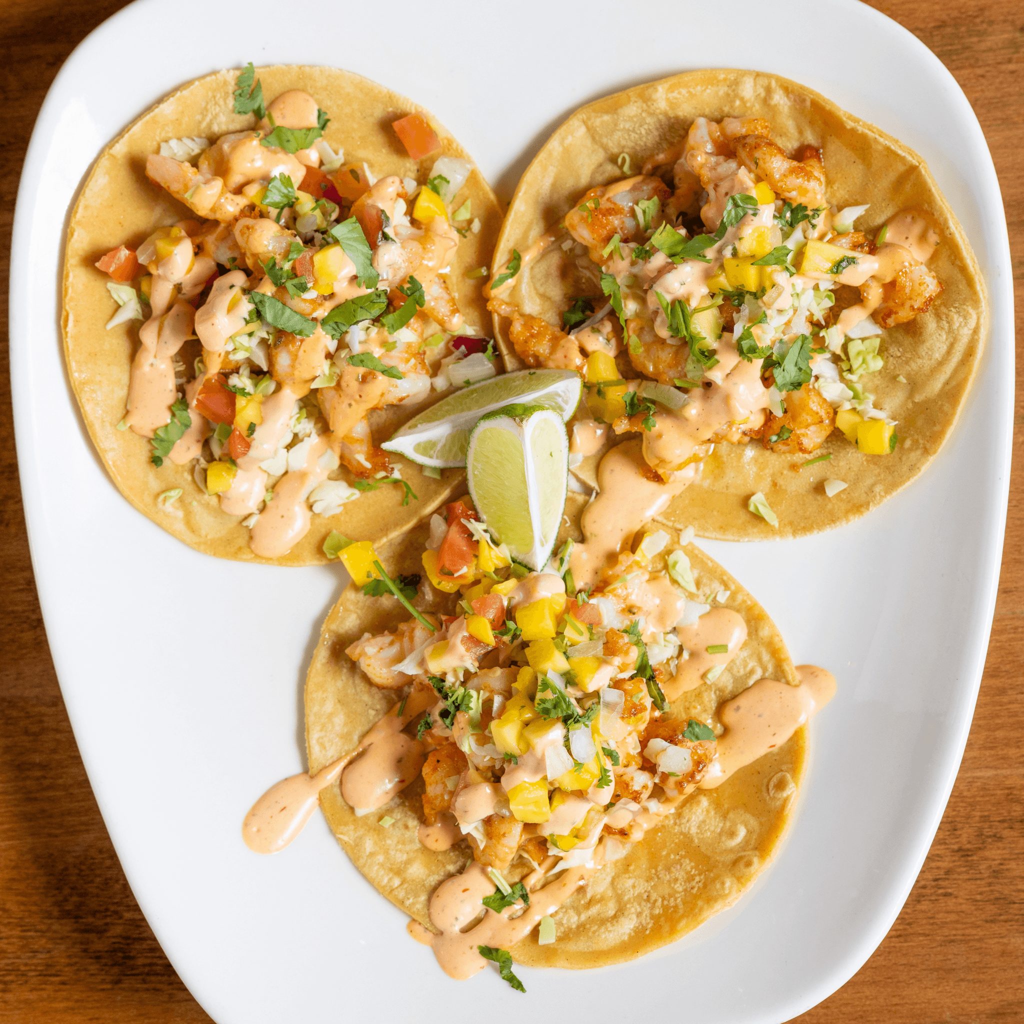 Trio Tacos Del Mar.